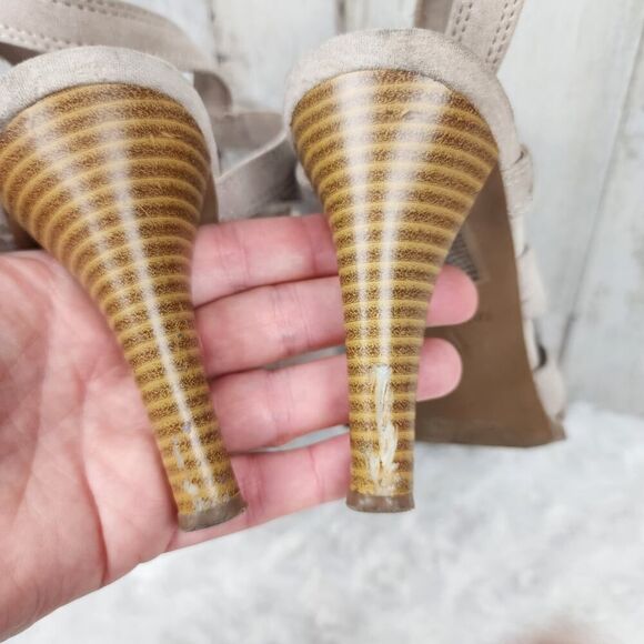 Simply Vera Vera Wang Lace Up Peep Sandals Taupe Size 10 - Picture 6 of 9